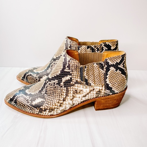 NEW Madewell Sonia Leather Snakeskin Chelsea Boot - Picture 2 of 14